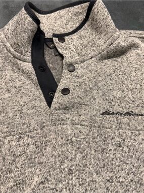 Eddie Bauer Gray Marled V‑Neck Snap Pullover - L